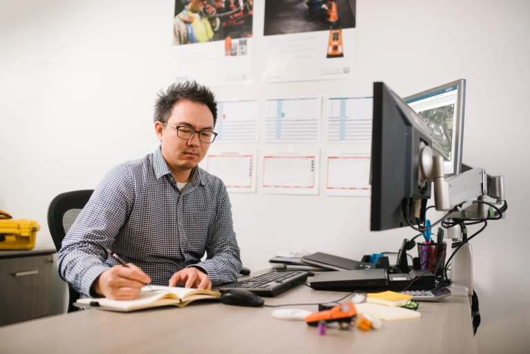 Verbeter de communicatie door gedetailleerde, accurate rapporten te delen met eerstehulpverleners en belanghebbenden uit de gemeenschap..